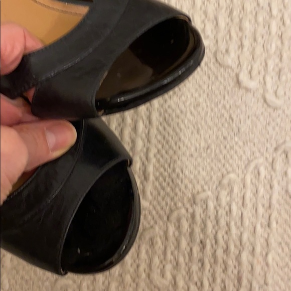 Kenneth Cole strappy  shoes - Picture 7 of 9